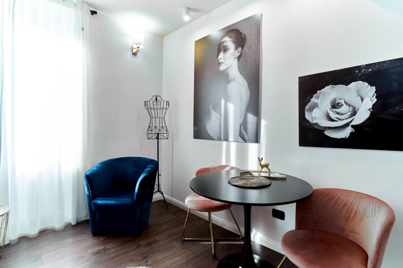 Chiclife Sarona Shenkin - Santa Caterina & Museum Apartment Bergamo Ngoại thất bức ảnh